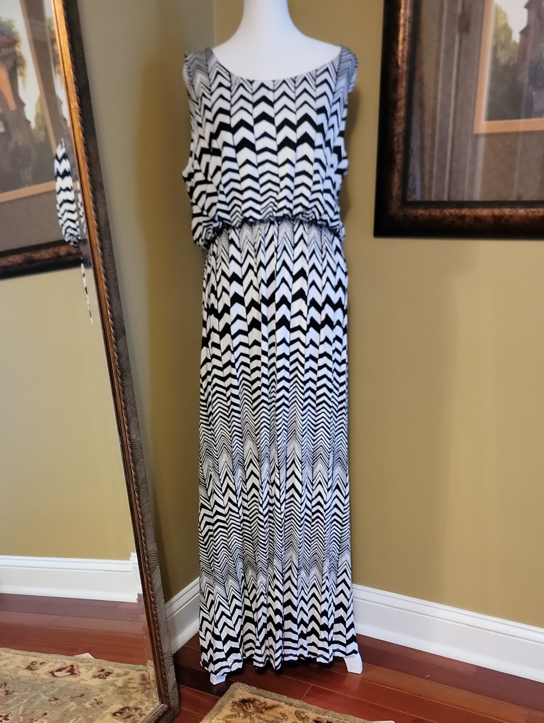Apt. 9 Black And White Chevron Dress
